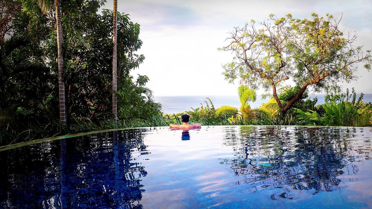 Zen Resort Bali Seririt  Exterior photo